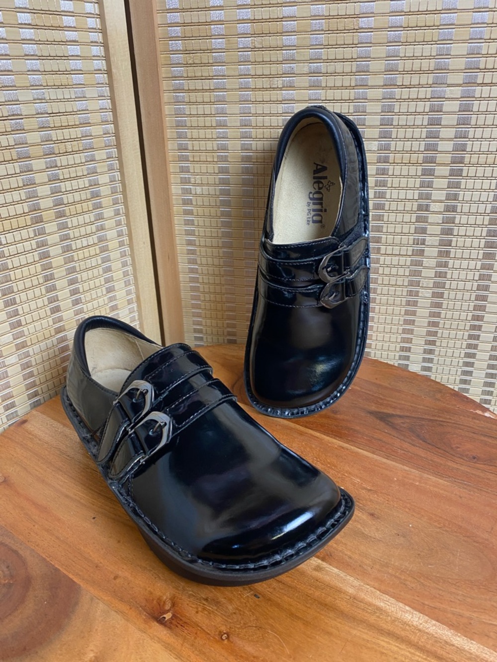 Alegria Alli Black Waxy Clog Double Strap Patent Leather Euro 37 = US 7